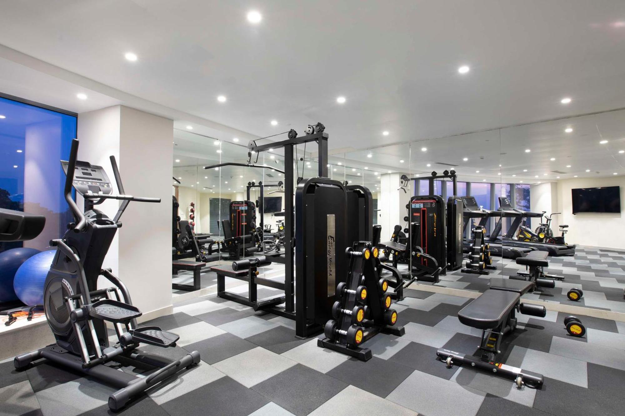 Radisson Hotel Bareilly Airport מראה חיצוני תמונה