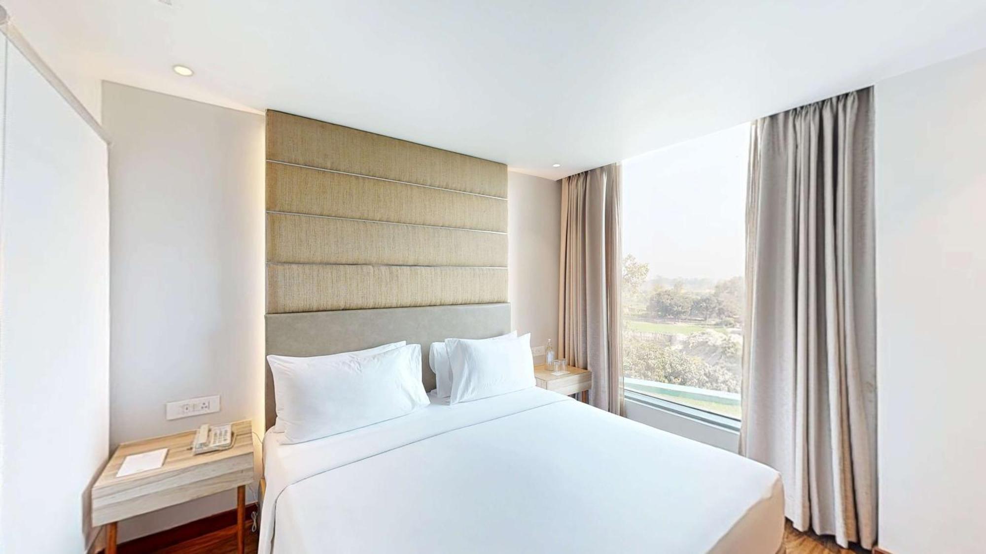 Radisson Hotel Bareilly Airport מראה חיצוני תמונה